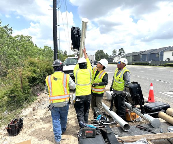 Signal pole and heads going up