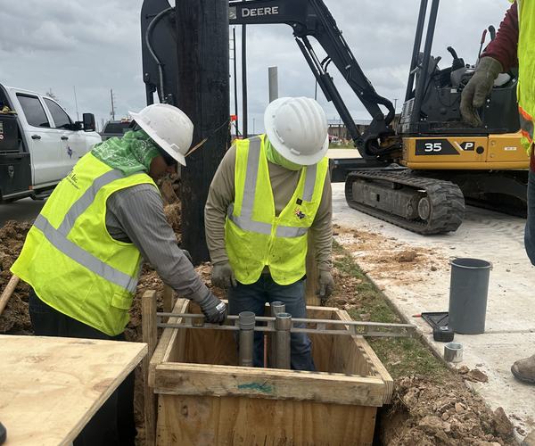 Leveling a cabinet foundation form