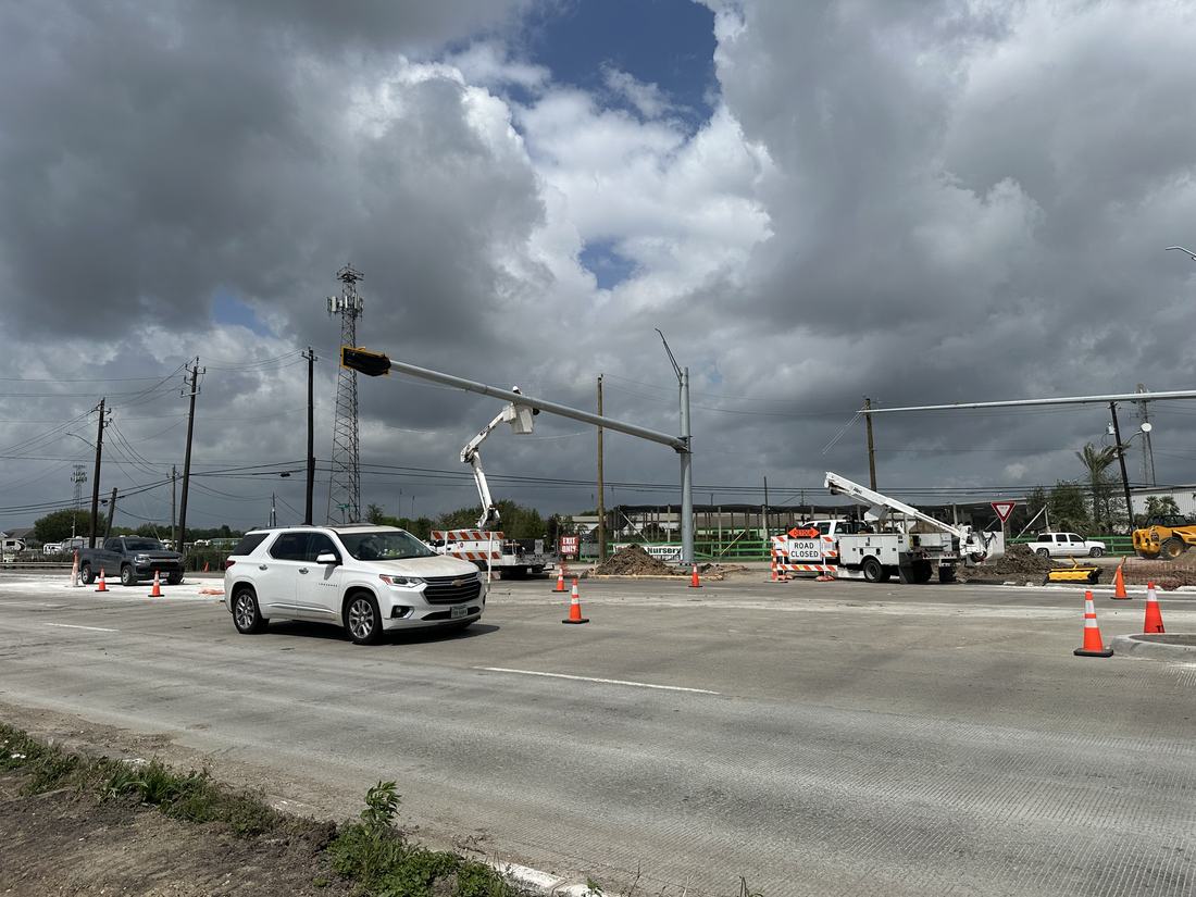 New signal intersection under construction